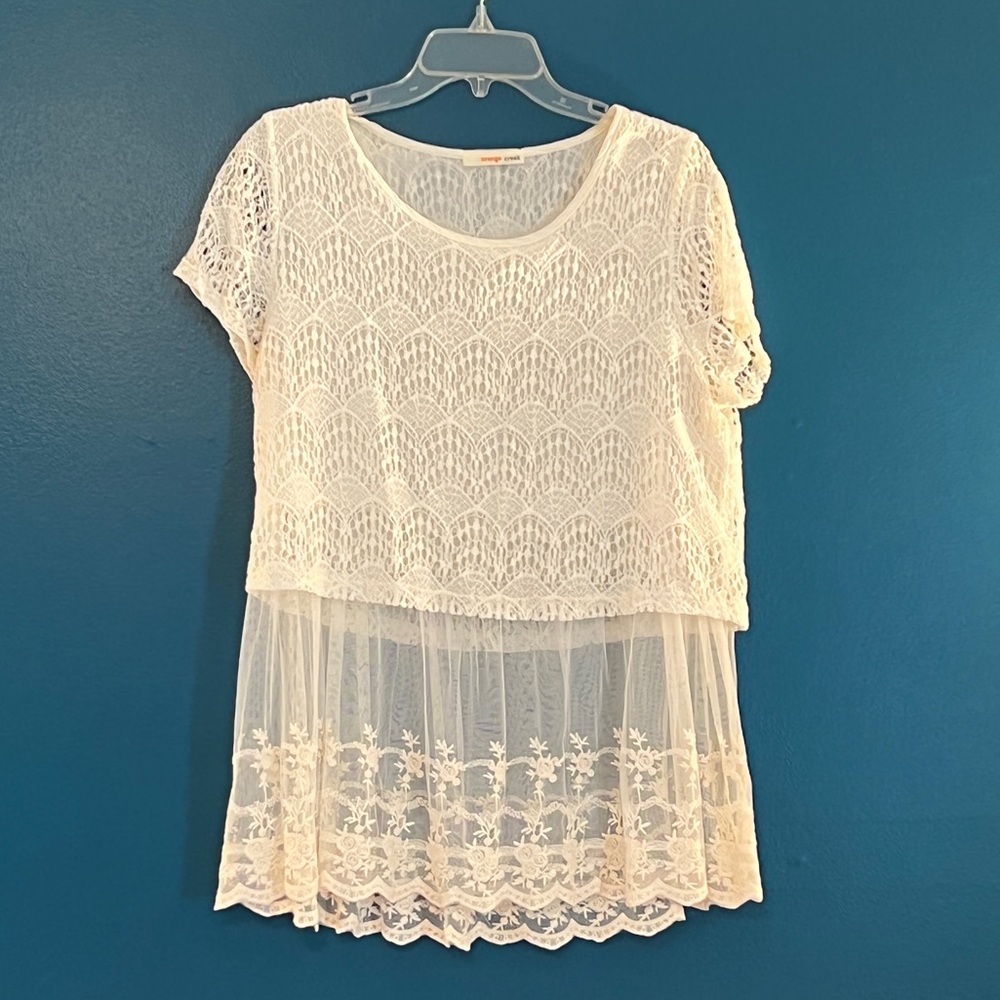 White Lace tiered top, size L, Orange Creek Brand